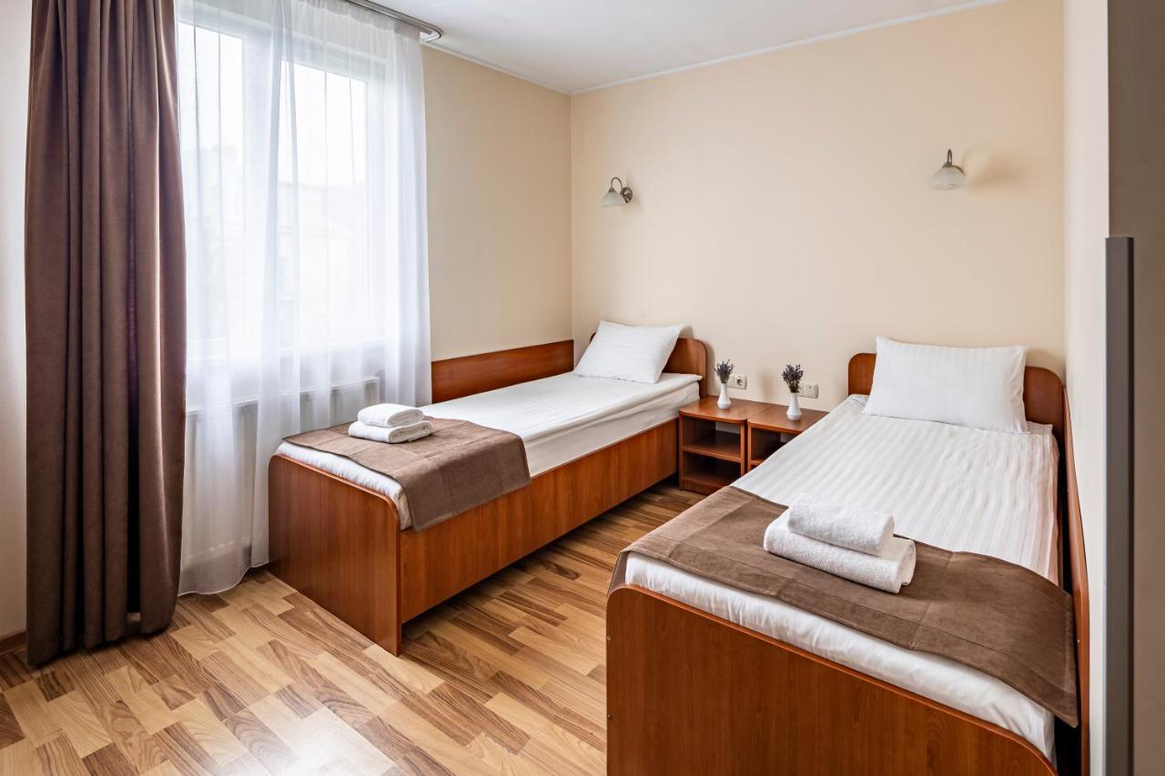 Hotel Galaktika Vynnyky Exterior foto